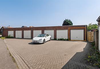 Garage te koop Hoevenen